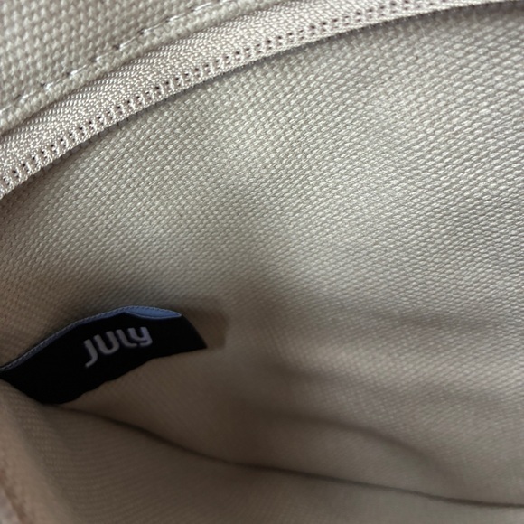 JULY Everyday Crescent Bag 🤍 - Picture 12 of 16